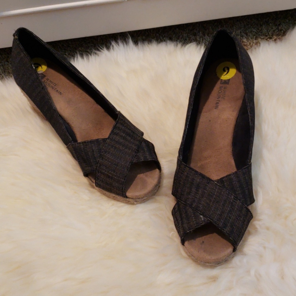 Open toed wedges.